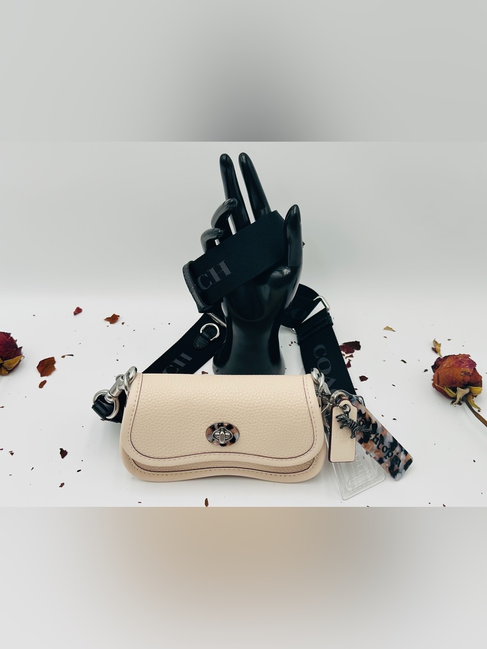 Coachtopia Mini Wavy Dinky Bag